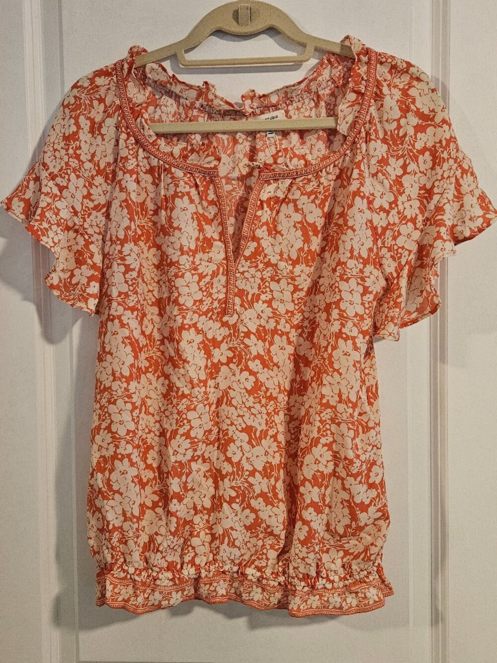 Max Studio Floral Flutter Sleeve Romantic Boho Top S Coral Resort Elastic Hem